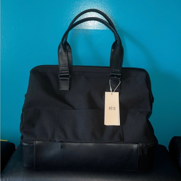 BIES Weekender Bag!! Brand New Never Used! - Picture 5 of 9